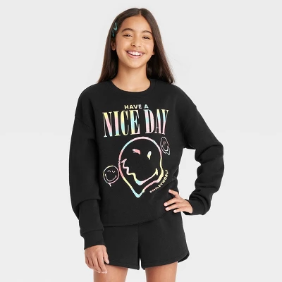 Girls' Smiley Cropped Crewneck Sweatshirt - Art Class™ Black 5 Girls' Smiley Cropped Crewneck Sweatshirt - Art Class™ Black - Image 3
