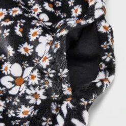 Girls' Hooded Shearling Gown - Art Class™ 11 Girls' Hooded Shearling Gown - Art Class™ -Teen Clothing Store GUEST 735c7851 daf4 4339 9d64 a9f1525c5407