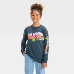 Girls' Long Sleeve 'SmileyWorld' Oversized Graphic T-Shirt - Art Class™ Gray -Teen Clothing Store GUEST 811e28ce bfe5 4aea 9a8c ad33a50c6f7e
