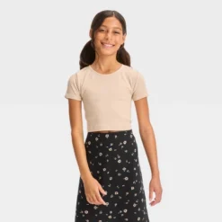 Girls' Short Sleeve Seamless Cropped T-Shirt - Art Class™ -Teen Clothing Store GUEST 8707c0f6 c5da 4561 a3e7 9d48b028184d