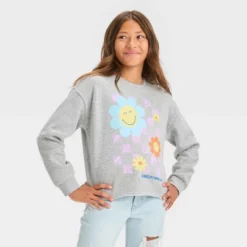 Girls' Cropped 'Smiley World' Sweatshirt - Art Class™ Heather Gray -Teen Clothing Store GUEST 8932f5da a02d 4d89 8ffa 4b69650b42b0