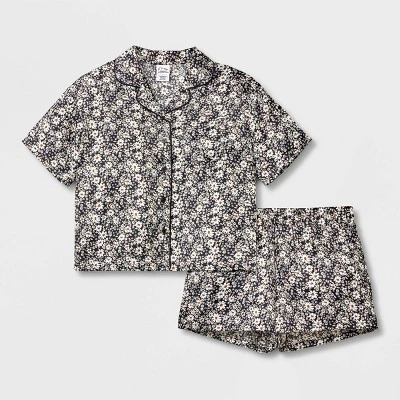 Girls' Satin Coat Pajama Set - Art Class™ 5 Girls' Satin Coat Pajama Set - Art Class™ - Image 3